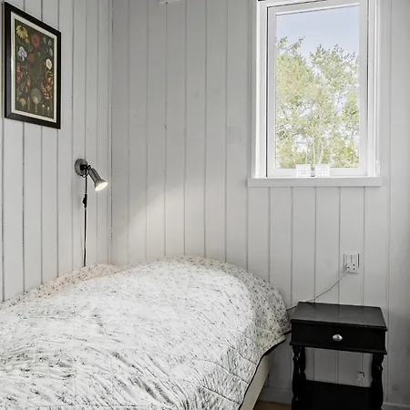 بيت للعطل 4 Bedroom Lovely In *