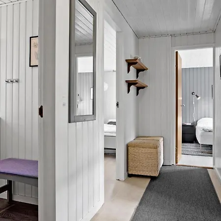 Semesterbostad 4 Bedroom Lovely In *