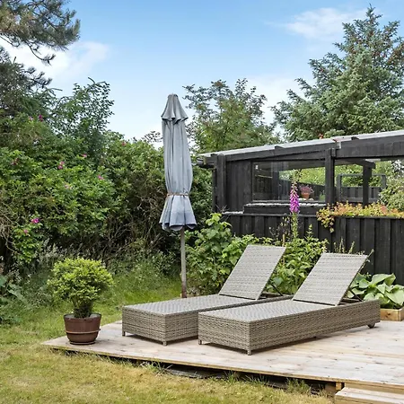 4 Bedroom Lovely In Semesterbostad Vestervig