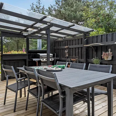Holiday home 4 Bedroom Lovely In Vestervig