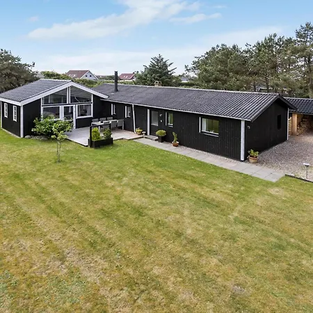 4 Bedroom Lovely In *