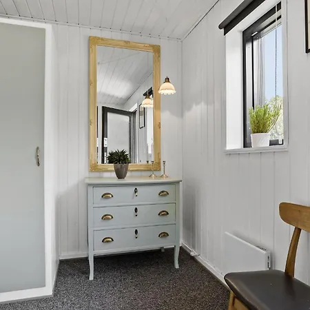 4 Bedroom Lovely In Holiday home Vestervig